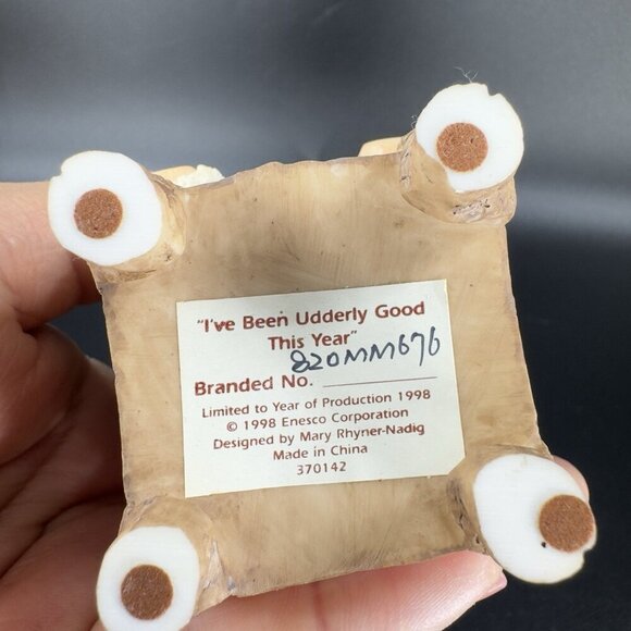 Mary's Moo Moos Christmas Cow Enesco I've Been Udderly Good This Year Figurine - Picture 4 of 9